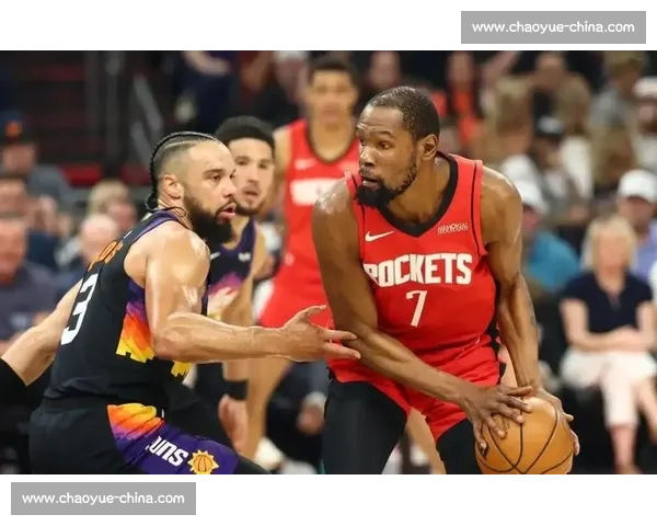 NBA小牛对决火箭西部强强碰撞谁能掌控比赛节奏笑到最后